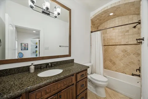 $859,000 | 6526 Pickens Street, Houston, TX 77007