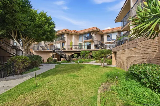 $1,199,000 | 190 Del Mar Shores Terrace, Unit 69, Solana Beach, CA 92075