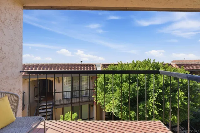 $1,199,000 | 190 Del Mar Shores Terrace, Unit 69, Solana Beach, CA 92075