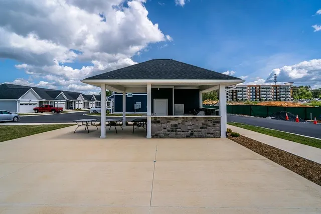 a view of a house with entertaining space
