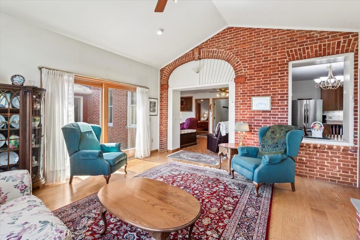 1594 Vermont Rte 7a Shaftsbury, VT 05262 - Photo 12 of 37