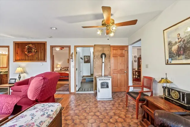 $995,000 | 1594 Vermont Rte 7a, Shaftsbury, VT 05262