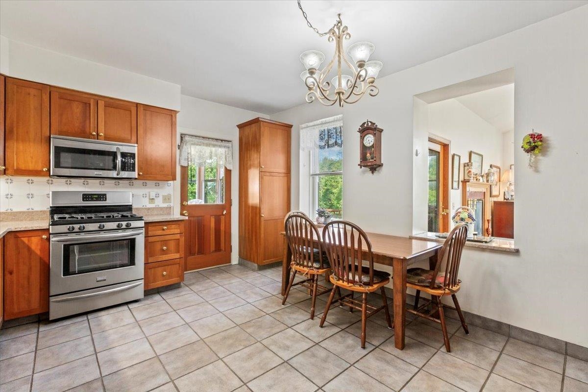 1594 Vermont Rte 7a Shaftsbury, VT 05262 - Photo 22 of 37