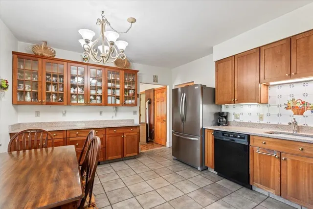 $995,000 | 1594 Vermont Rte 7a, Shaftsbury, VT 05262