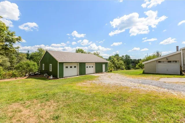 $995,000 | 1594 Vermont Rte 7a, Shaftsbury, VT 05262