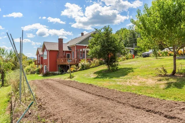 $995,000 | 1594 Vermont Rte 7a, Shaftsbury, VT 05262