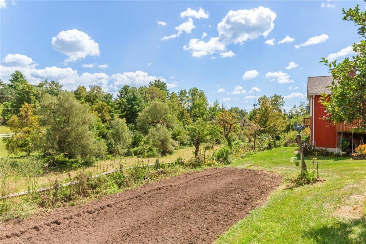 1594 Vermont Rte 7a Shaftsbury, VT 05262 - Photo 36 of 37