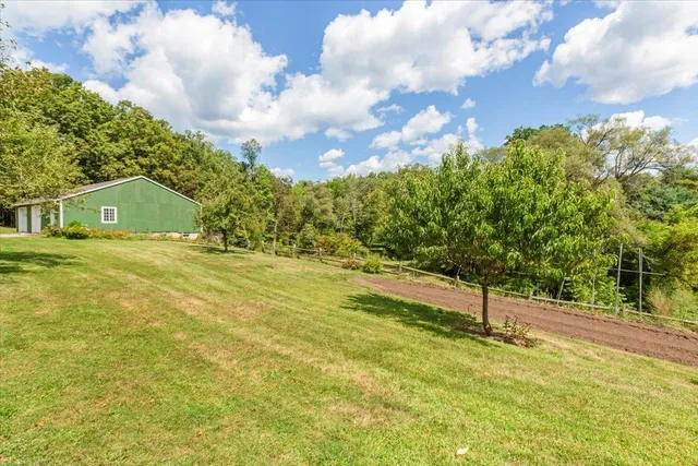 $995,000 | 1594 Vermont Rte 7a, Shaftsbury, VT 05262