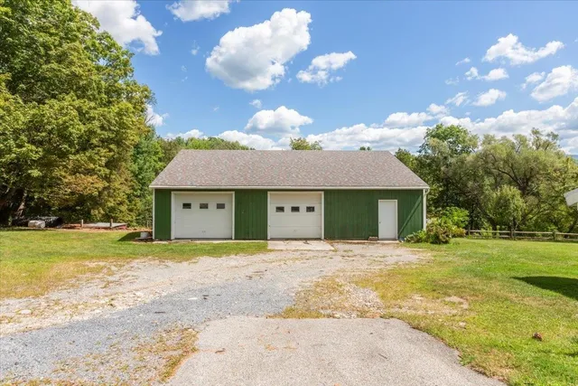 $995,000 | 1594 Vermont Rte 7a, Shaftsbury, VT 05262