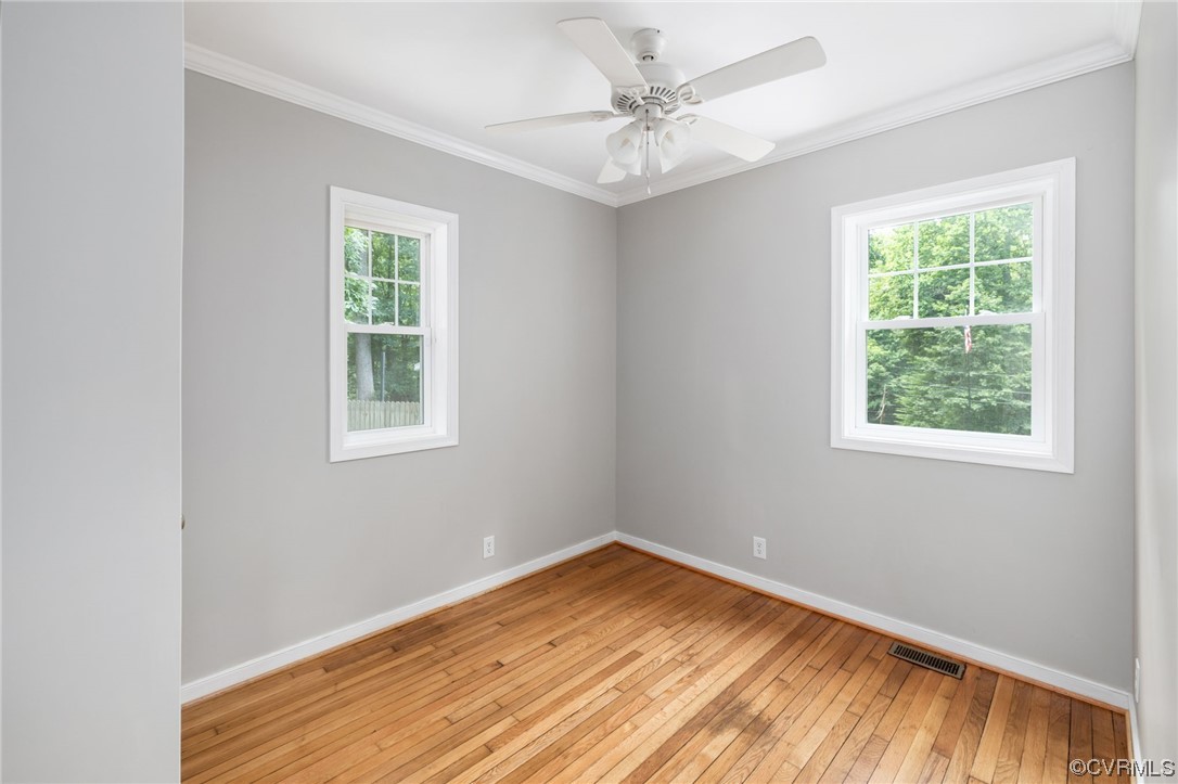6425 Poplar Road Quinton, VA 23141 - Photo 28 of 43 Bedroom #3 with refinished hardwoods, closet and c
