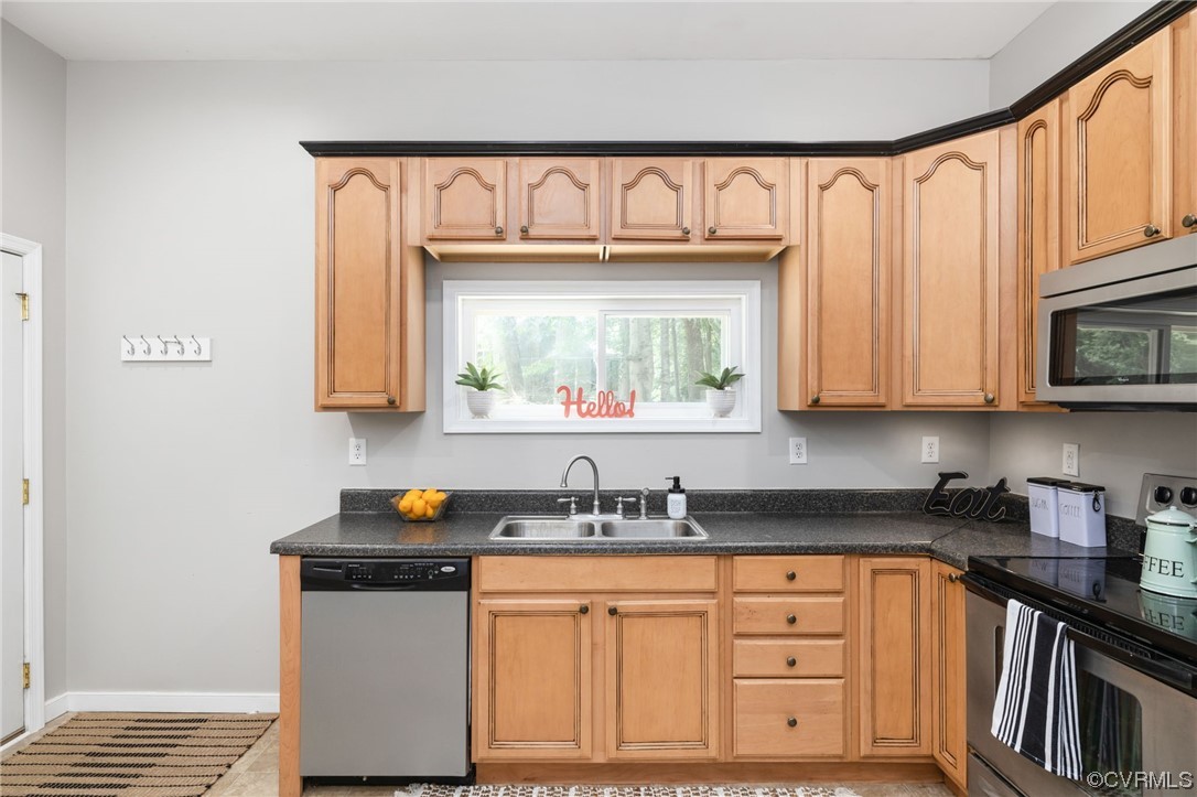 6425 Poplar Road Quinton, VA 23141 - Photo 8 of 43 Completely renovated in 2014 and recently painted