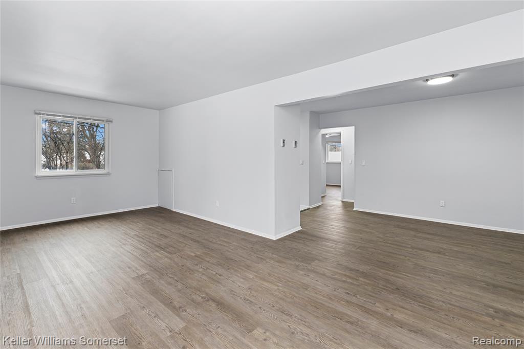 4345 Crooks Road, Unit 26 Royal Oak, MI 48073 - Photo 7 of 23 Gallery Image 7