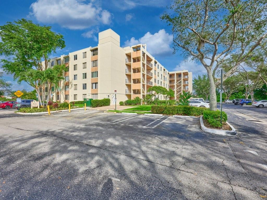3253 Riverside Drive, Unit D301 Coral Springs, FL 33065 - Photo 2 of 29