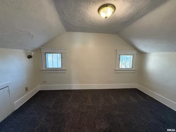 $199,000 | 4236 North Prospect Road, Peoria, IL 61603