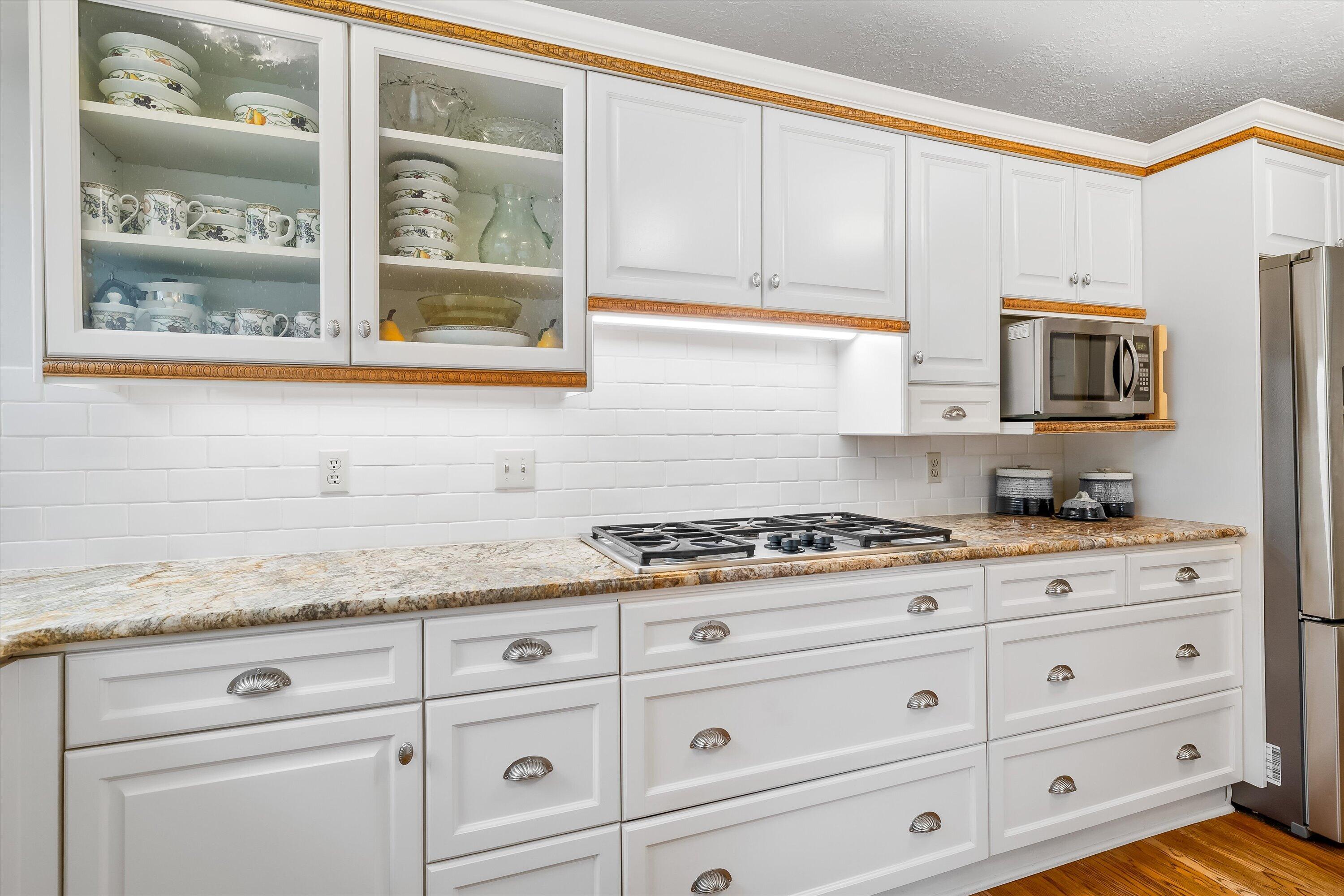 898 Northwest Riverside Boulevard Bend, OR 97703 - Photo 16 of 47