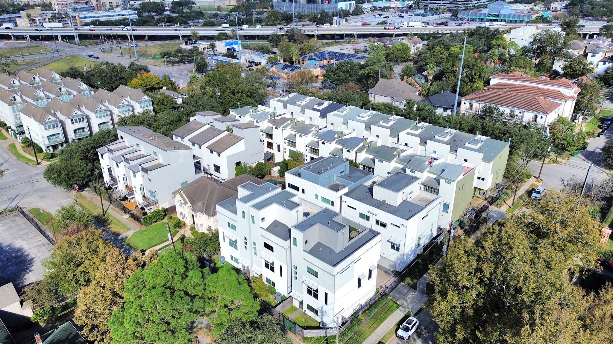 4722 Austin Street Houston, TX 77004 - Photo 2 of 48 Stand-alone residence in the gated Austin Street Lofts community.