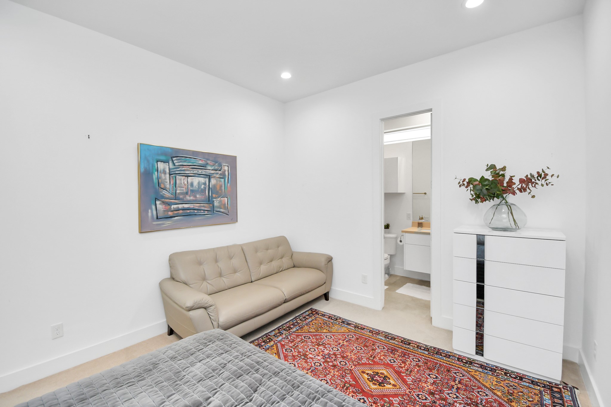 4722 Austin Street Houston, TX 77004 - Photo 27 of 38 a living room with furniture and a potted plant