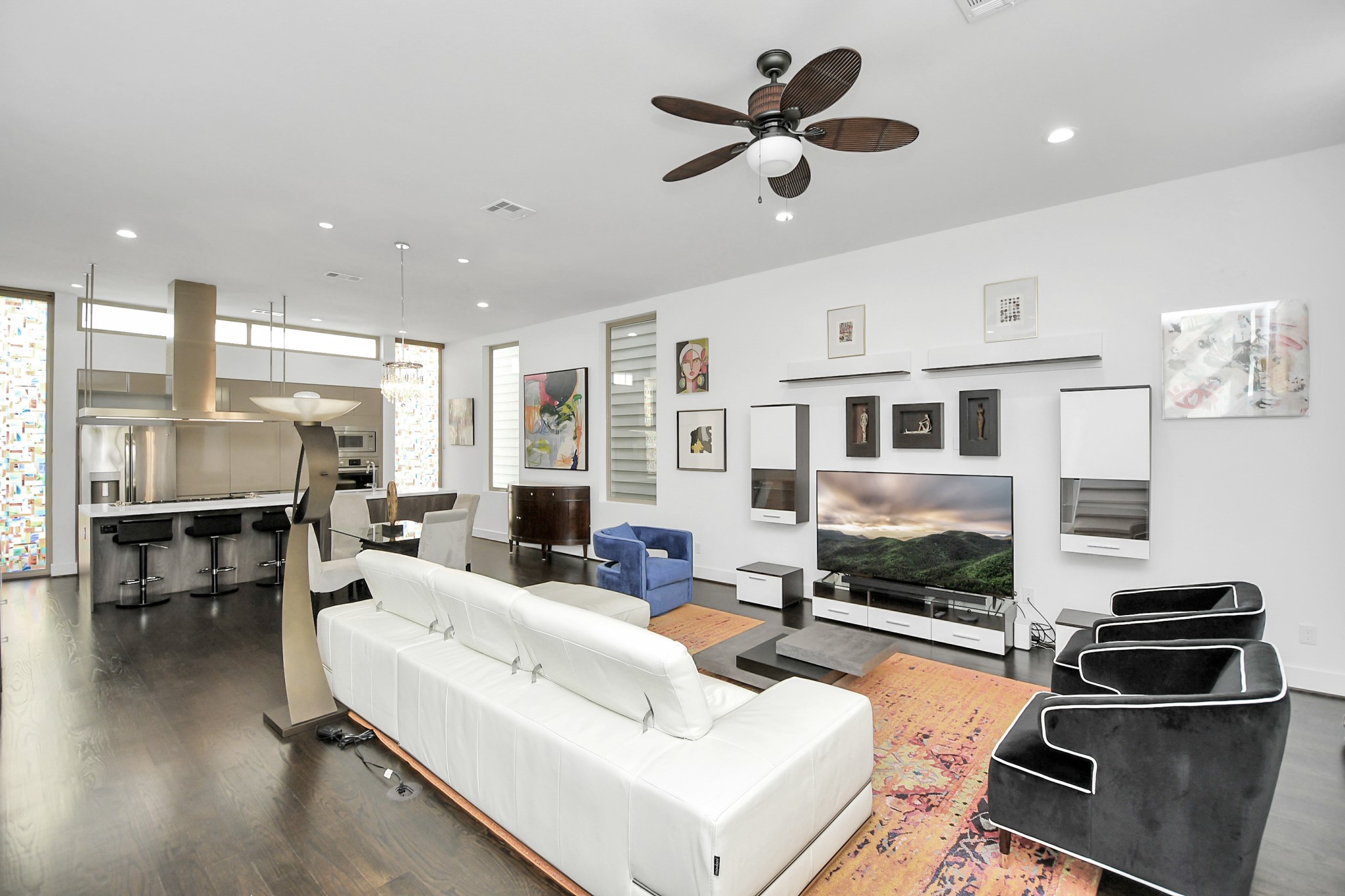 4722 Austin Street Houston, TX 77004 - Photo 10 of 48 Absolute definition of open concept living awaits on the 2nd floor!