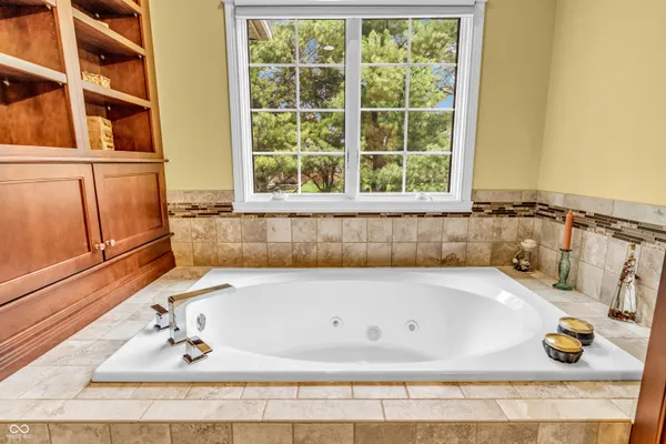 $699,900 | 1522 South Millcreek Road, Greensburg, IN 47240