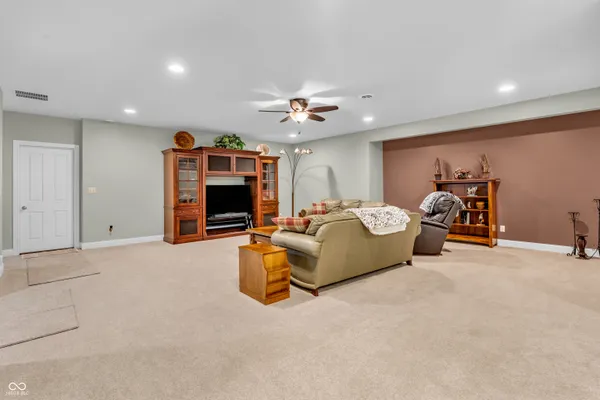 $699,900 | 1522 South Millcreek Road, Greensburg, IN 47240