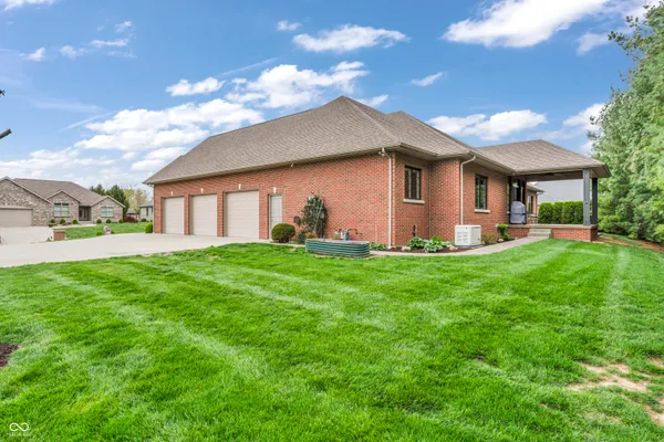 $699,900 | 1522 South Millcreek Road, Greensburg, IN 47240