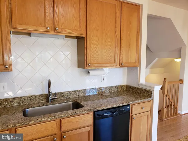 $2,900 | 20433 Doncaster Terrace, Sterling, VA 20165