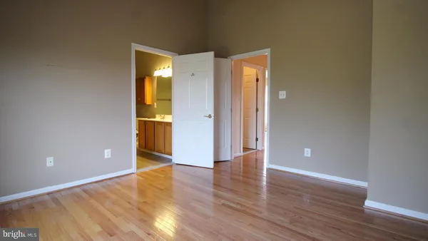 $2,900 | 20433 Doncaster Terrace, Sterling, VA 20165