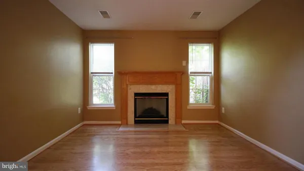 $2,900 | 20433 Doncaster Terrace, Sterling, VA 20165