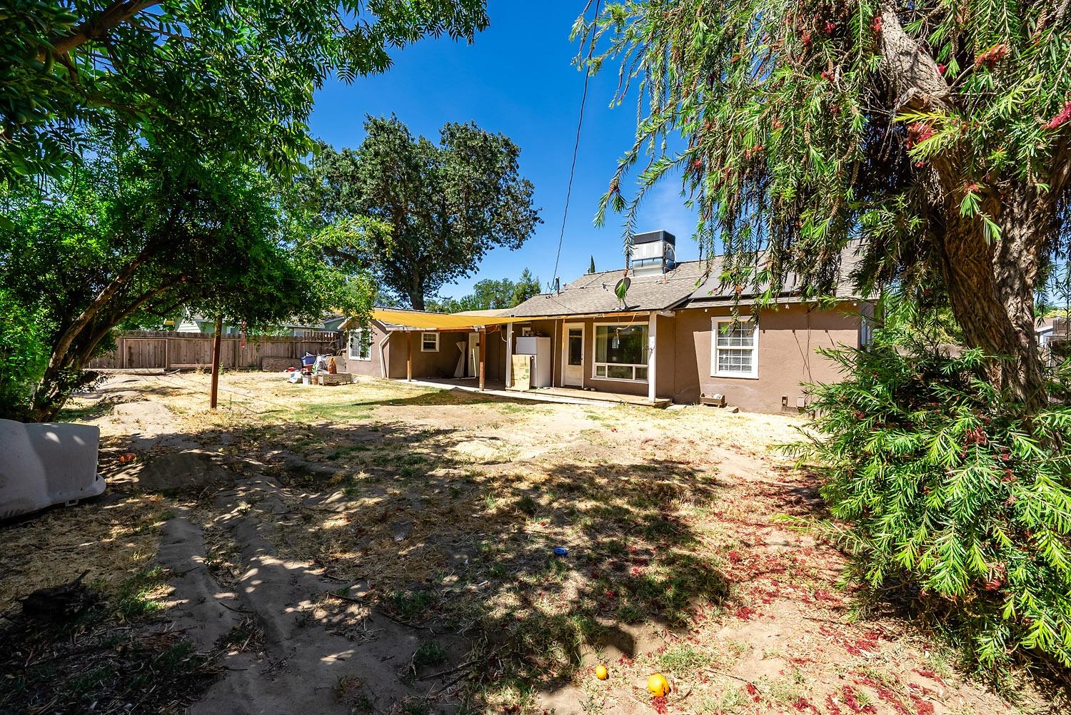 1841 Easy Street Hanford, CA 93230 - Photo 13 of 16 a front view of a house with a yard