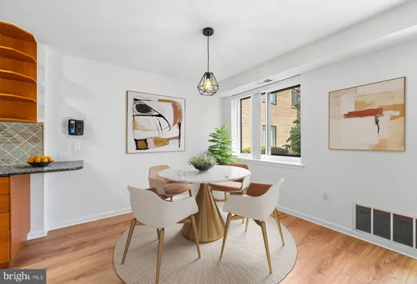 $2,050 | 1640 Oakwood Drive, Unit W114, Narberth, PA 19072