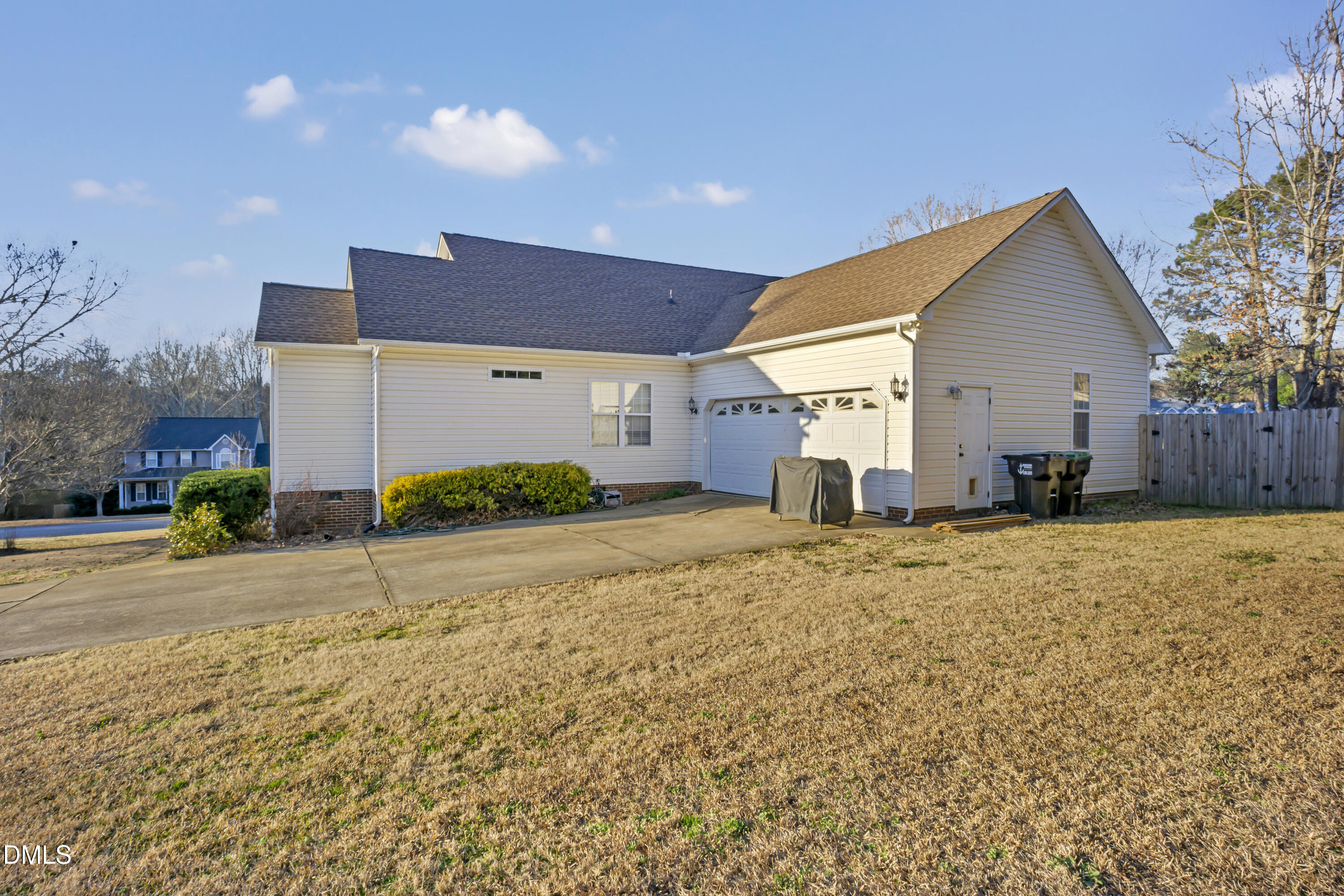 168 Line Drive Raleigh, NC 27603 - Photo 9 of 41 DSC02130