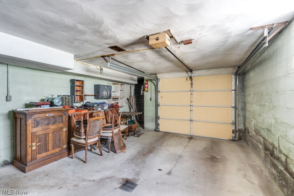 1089 Dayton Street Akron, OH 44310 - Photo 24 of 29
