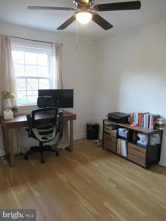 $3,300 | 9221 Graceland Place, Fairfax, VA 22031