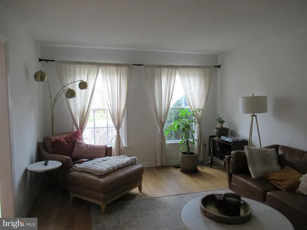 $3,300 | 9221 Graceland Place, Fairfax, VA 22031