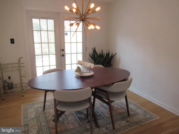 $3,300 | 9221 Graceland Place, Fairfax, VA 22031