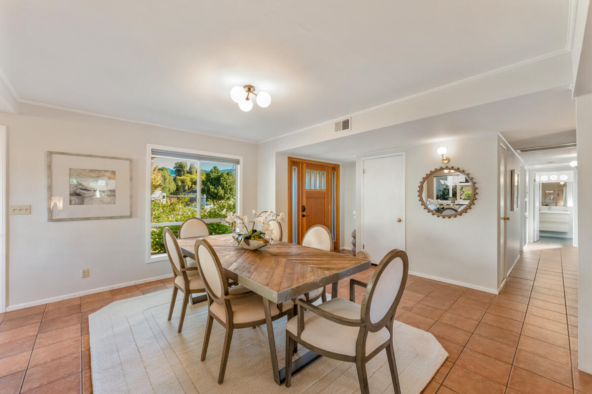 5745 Berkeley Road Goleta, CA 93117 - Photo 11 of 49 _ROY6107