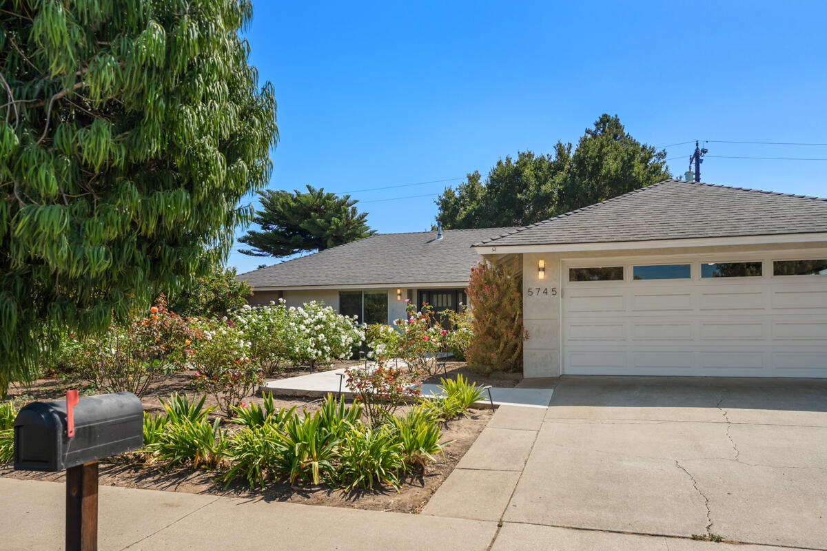 5745 Berkeley Road Goleta, CA 93117 - Photo 3 of 49 _ROY3702