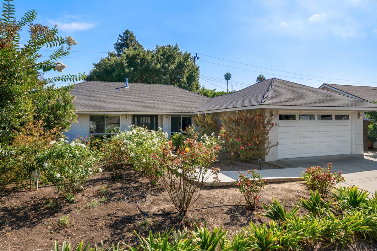 5745 Berkeley Road Goleta, CA 93117 - Photo 4 of 49 _ROY3722