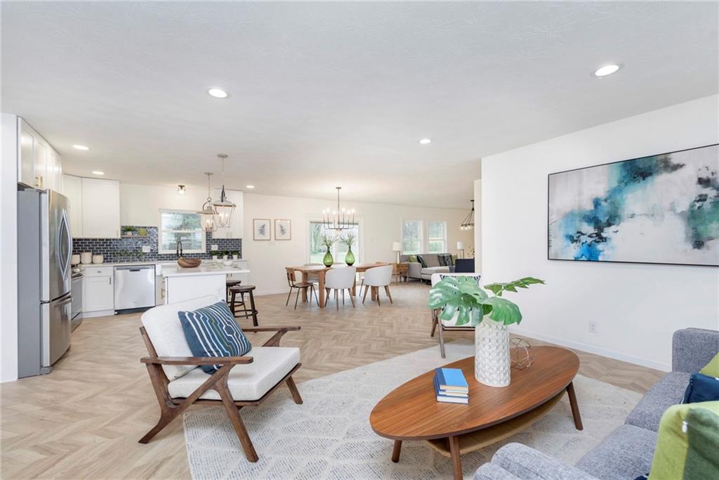 9240 Haverstick Road Indianapolis, IN 46240 - Photo 4 of 25