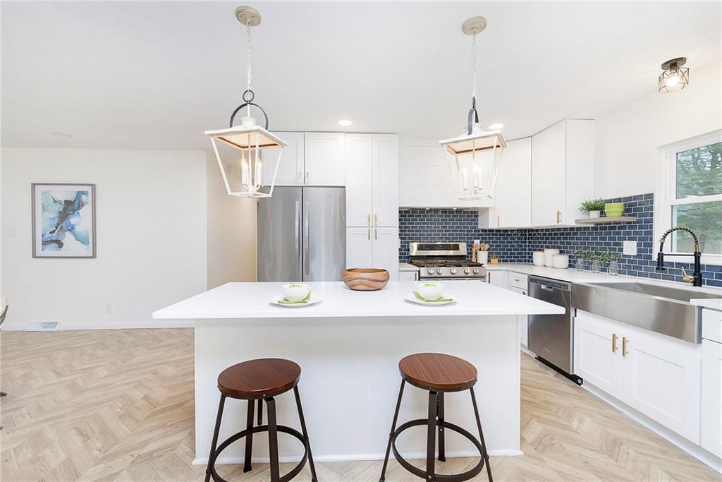 9240 Haverstick Road Indianapolis, IN 46240 - Photo 6 of 25