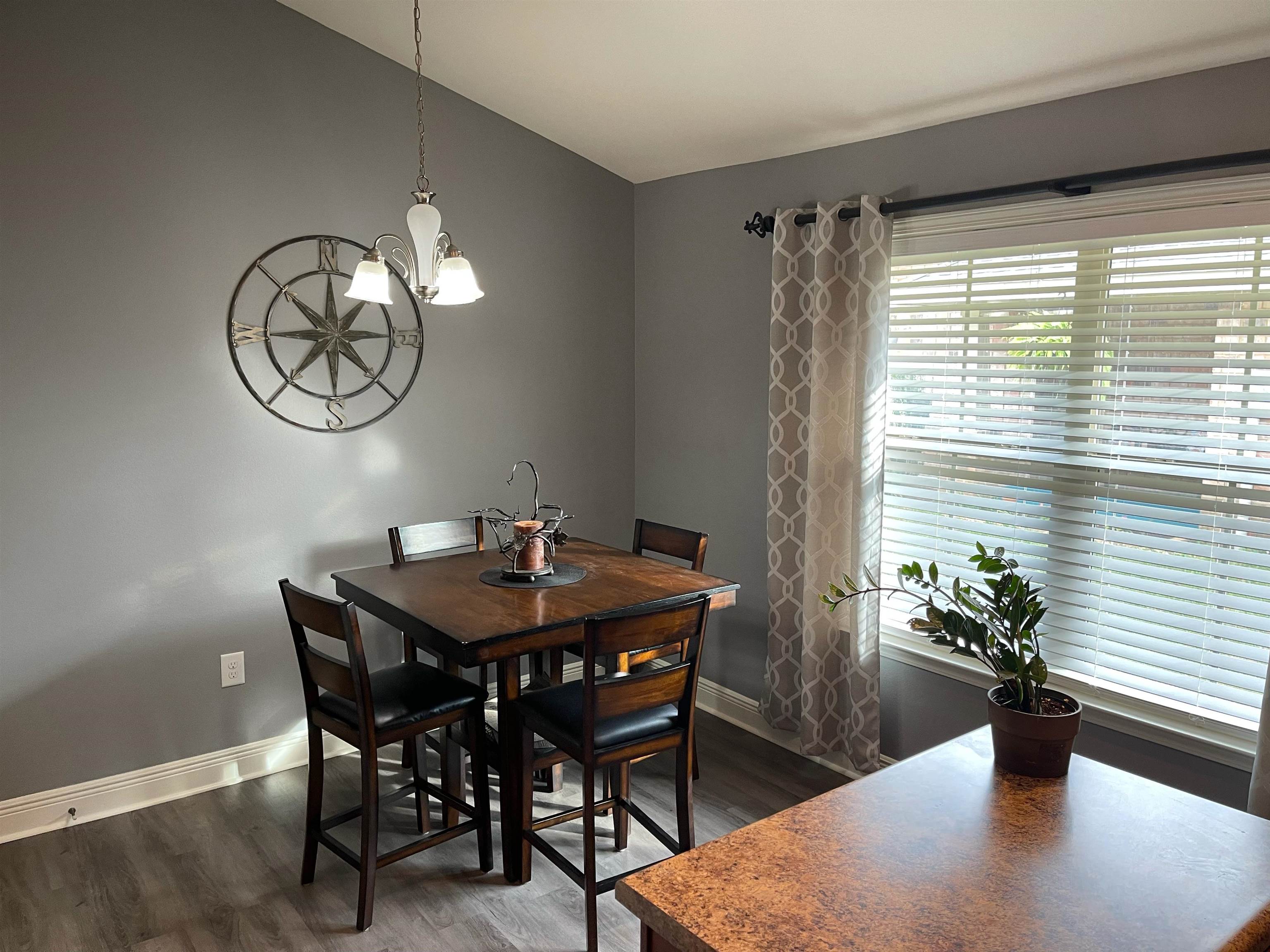 17001 Russet Court Foley, AL 36535 - Photo 9 of 21 Breakfast Nook