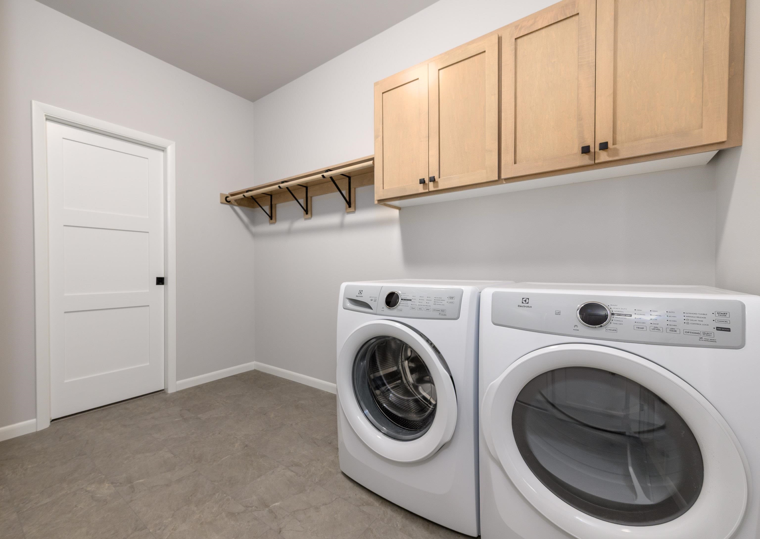 27 Spittlebug Circle Madison, WI 53718 - Photo 12 of 15