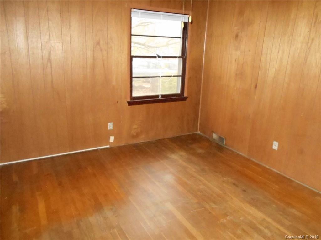 5327 Northside Road Charlotte, NC 28269 - Photo 11 of 17 Gallery Image 11