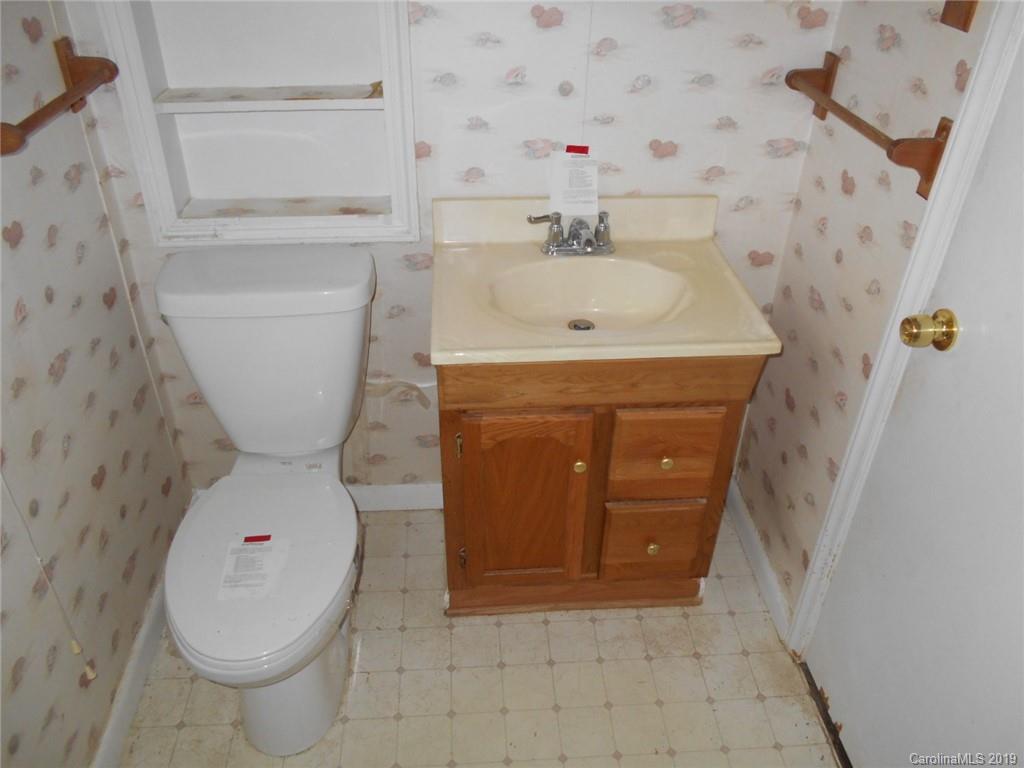 5327 Northside Road Charlotte, NC 28269 - Photo 14 of 17 Gallery Image 14