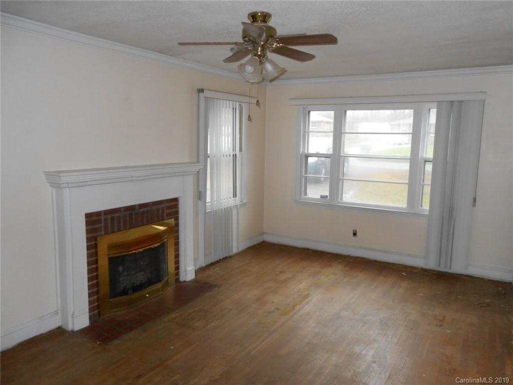 5327 Northside Road Charlotte, NC 28269 - Photo 3 of 17 Gallery Image 3