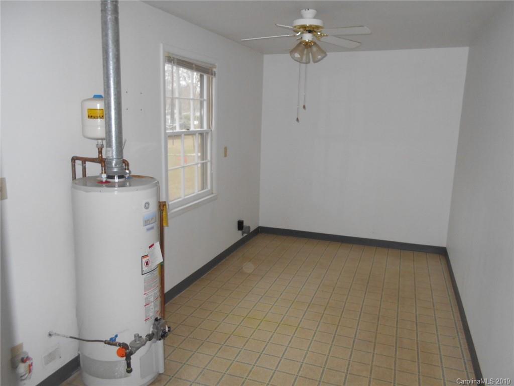 5327 Northside Road Charlotte, NC 28269 - Photo 7 of 17 Gallery Image 7