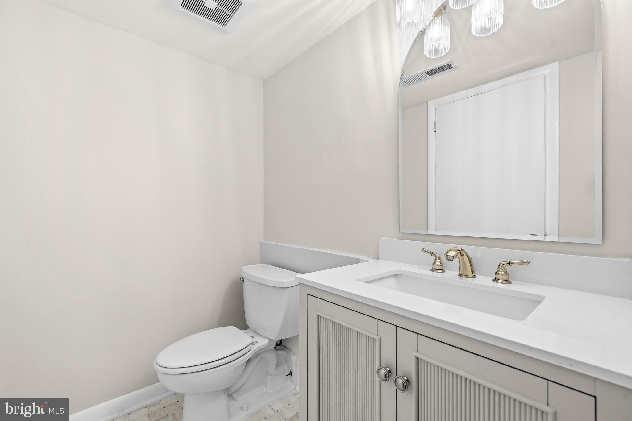 1604 Valencia Way Reston, VA 20190 - Photo 36 of 50