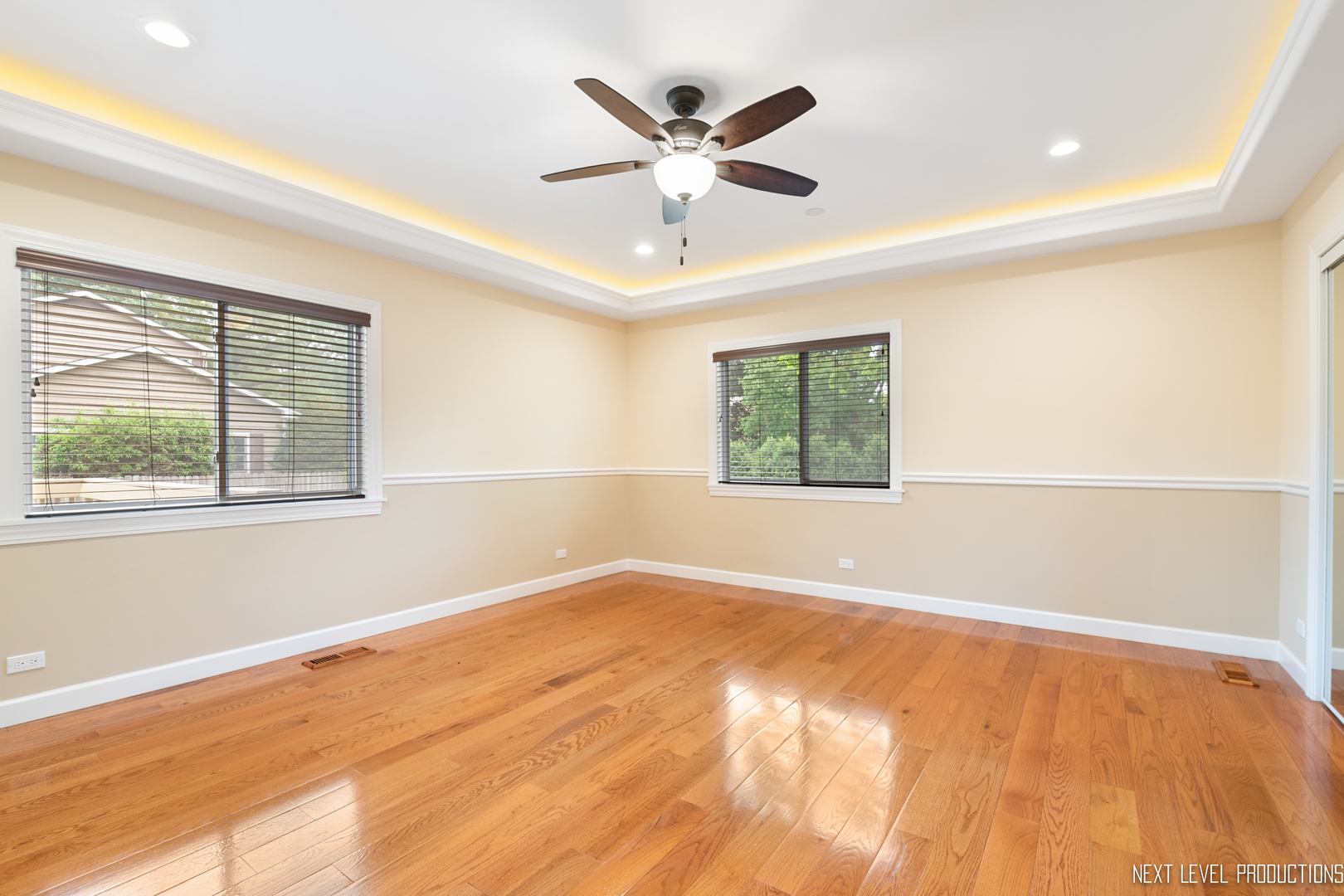 115 Birch Avenue Lake Bluff, IL 60044 - Photo 15 of 39 a view of an empty room with a window