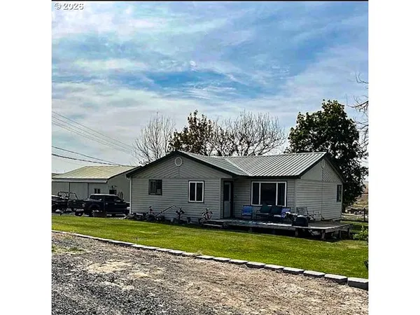 $640,000 | 260 North E Street, Lexington, OR 97839