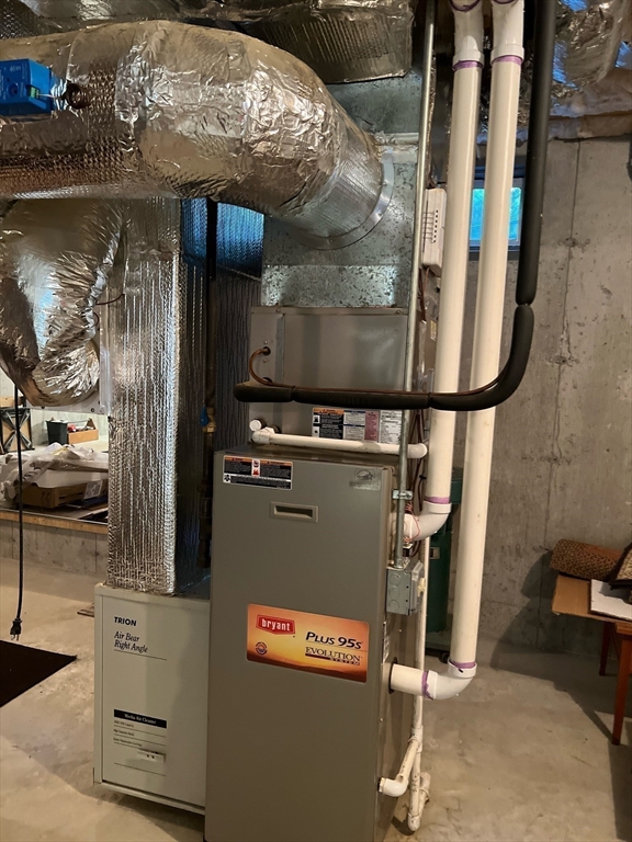 160 Quaker Street Northbridge, MA 01534 - Photo 34 of 36 a view of water heater room